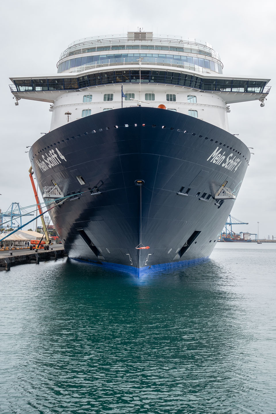 Mein Schiff 4