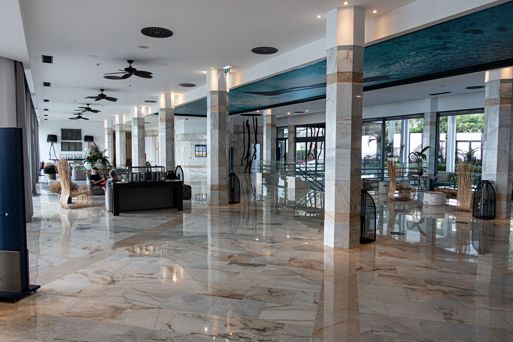 Baia Azul Lobby